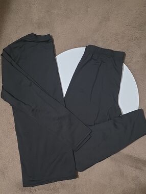 Men's Black Performance Long-Sleeve Top & Pants Set
